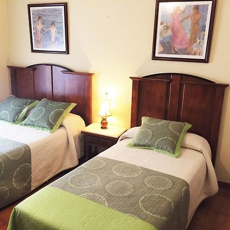 Hostal Victoria Ubeda  Room photo
