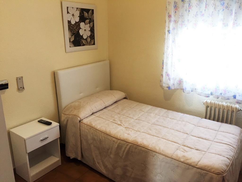 Hostal Victoria Ubeda  Room photo